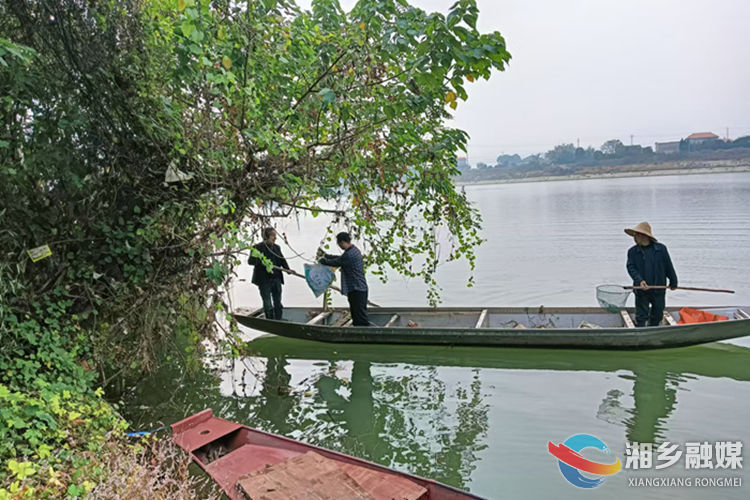 [东郊乡]整治河道“四乱” 守护碧水清流