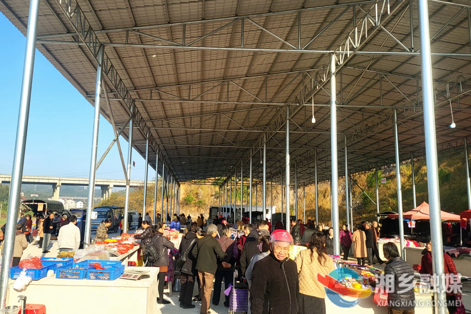 [毛田镇]农贸市场“焕新颜” “菜篮子”装满幸福感