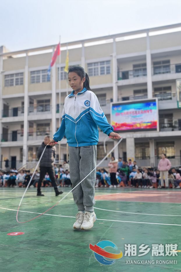 [教育局]向阳学校举行第四届跳绳运动会