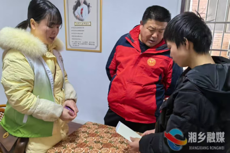 【我爱湘乡我的家】[虞唐镇]三月春“锋”暖 共筑求学梦
