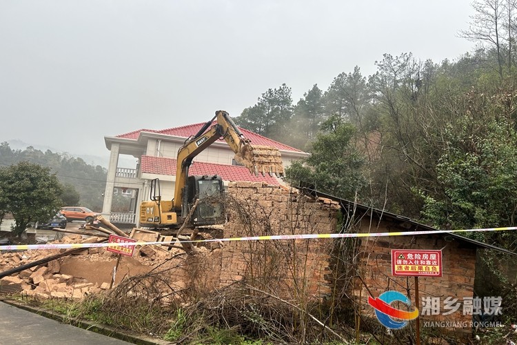 [东山街道]紧绷防汛“安全弦”   筑牢汛期安全防线