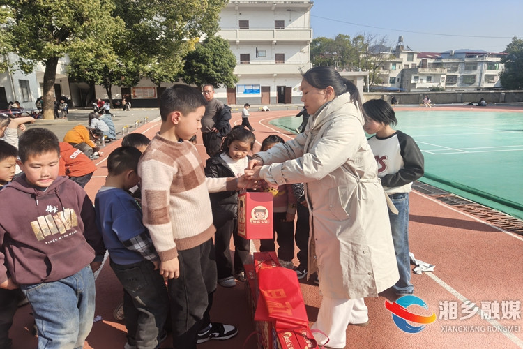 [壶天镇]筑梦未来 公益温暖童心