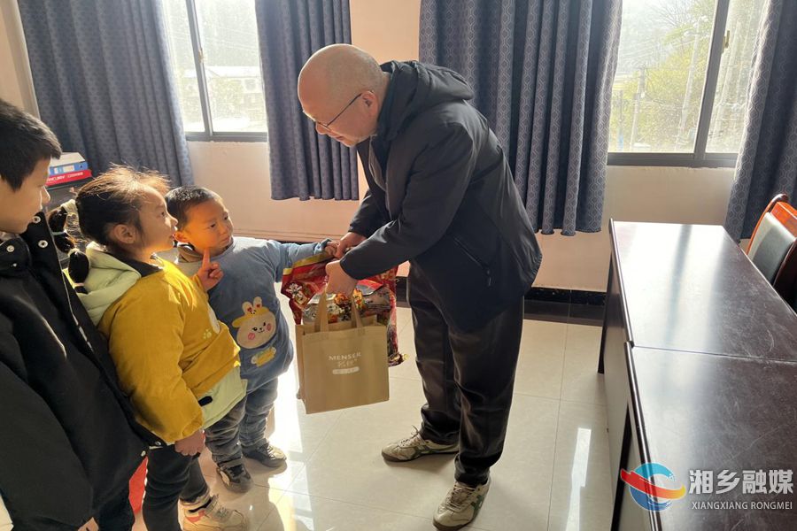 [民政局]情暖童心 共迎新春