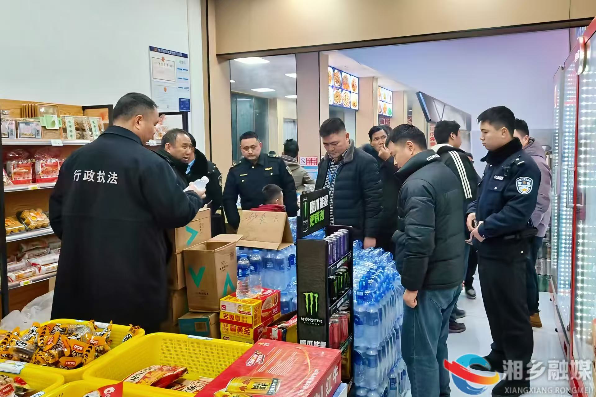 [市场监督管理局]多部门联合突击夜查 筑牢高速出口安全防线