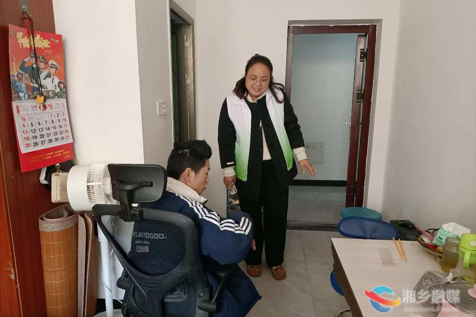 [新湘路街道]春风送暖学雷锋   真情关爱暖民心