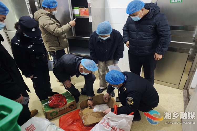 [白田镇]多部门联动护平安  校园安全“大体检”筑防线