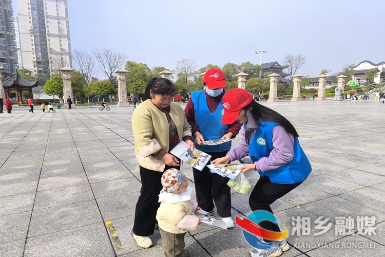 [林业局]守护飞羽精灵 共绘湘乡生态画卷