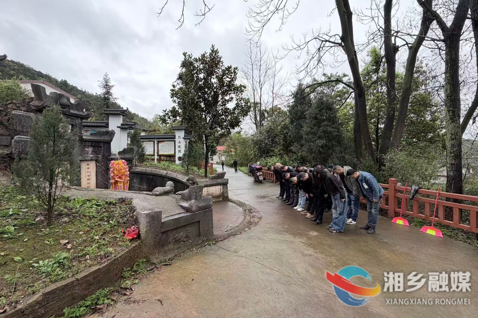 [毛田镇]缅怀革命先烈 凝聚奋进力量