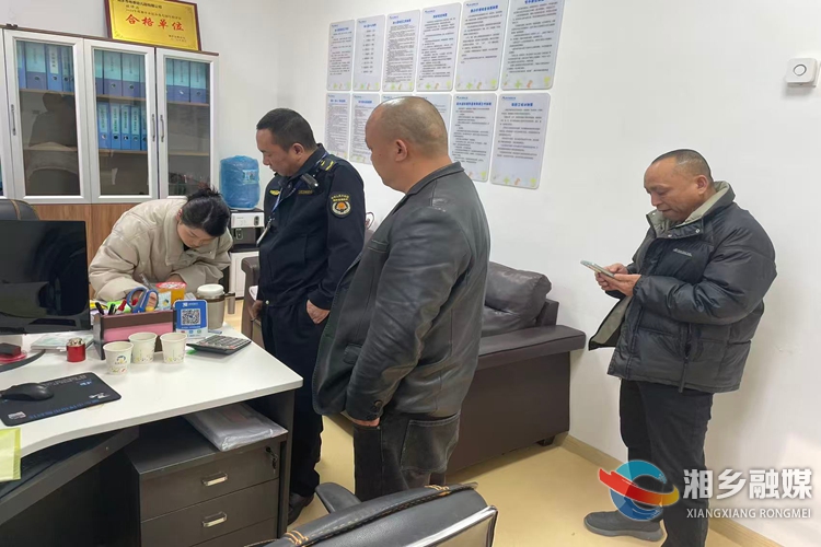 [城管局]多措并举提质效 日产日收护环境