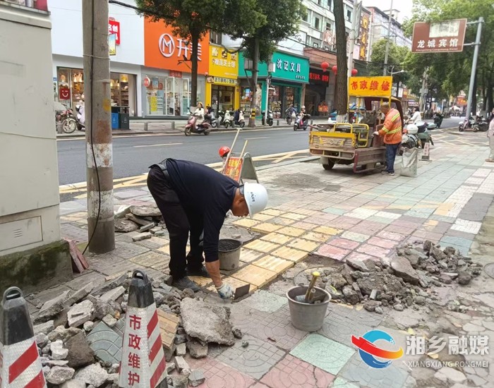 [城管局]抓实道路修缮  提升城市出行品质