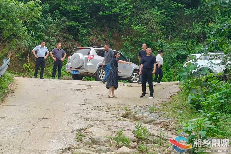 [交通运输局]排查道路安全隐患 筑牢出行安全防线