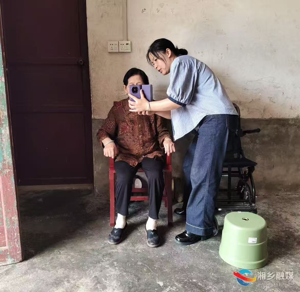 [金薮乡]养老认证办实事 走村入户暖人心
