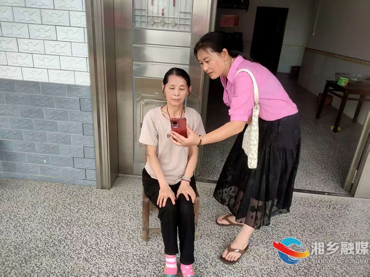 [壶天镇]志愿服务暖民心 安全排查筑防线