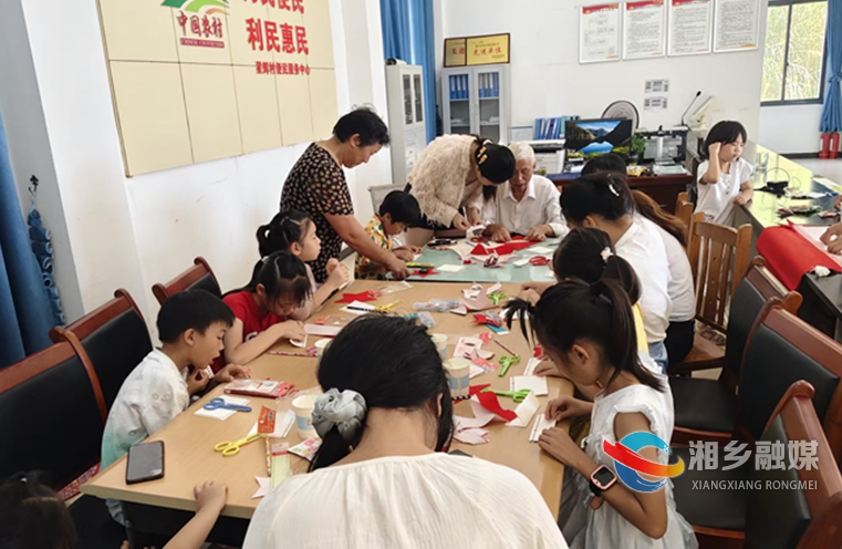 [白田镇]非遗剪纸润童心 传统文化进乡村