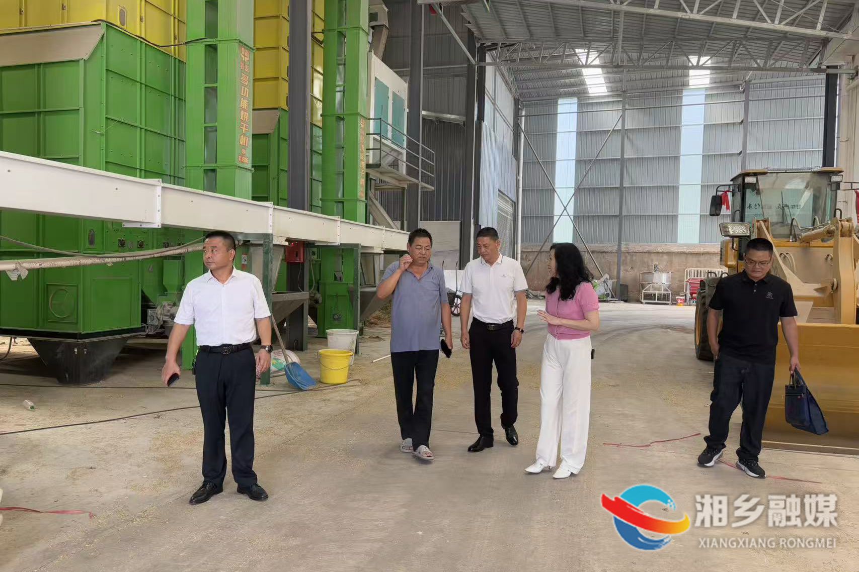 湘潭市供销合作总社调研组来湘乡调研供销改革工作